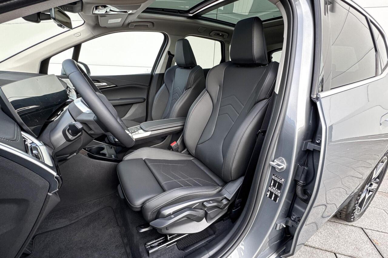 BMW 2-SERIE Active Tourer 220i | Luxury Line | Premium Pack | Travel Pack