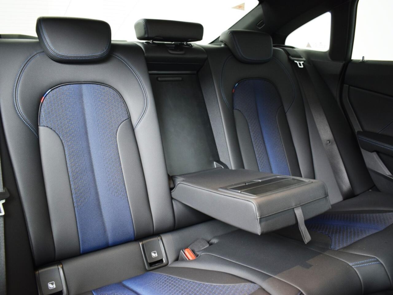 BMW 2-SERIE 218i Introduction Edition | M-Sport o Live Cockpit o CarPlay