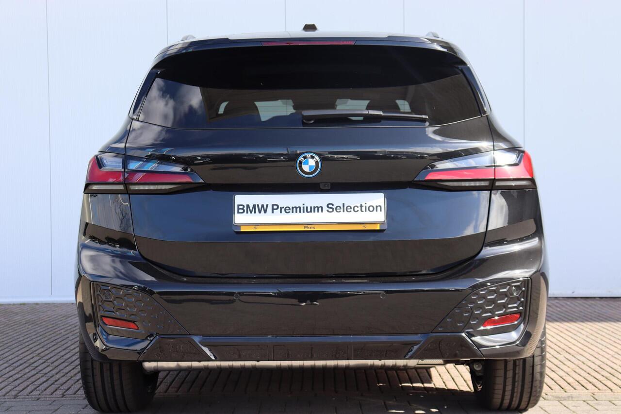 BMW 2-SERIE Active Tourer 225e xDrive M Sportpakket/ Premium Pack/ Stuurverwarming/ Comfort Acces/ Elektrische Trekhaak/ Panoramadak/ Harman-Kardon | Ekris Selection