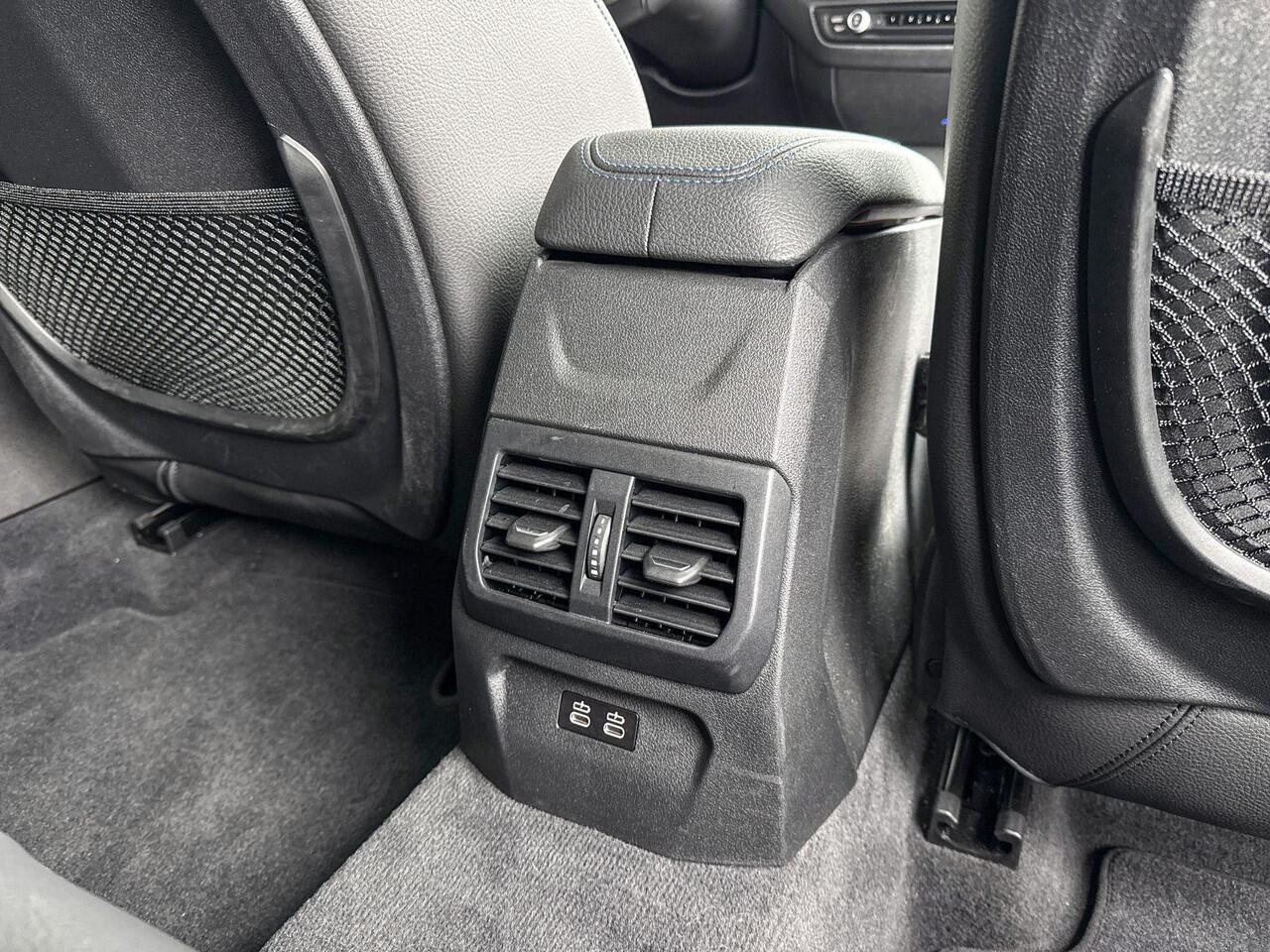 BMW 2-SERIE Gran Coupé 218i M Sportpakket / Travel Pack / Panoramadak / Achteruitrijcamera / 18 inch