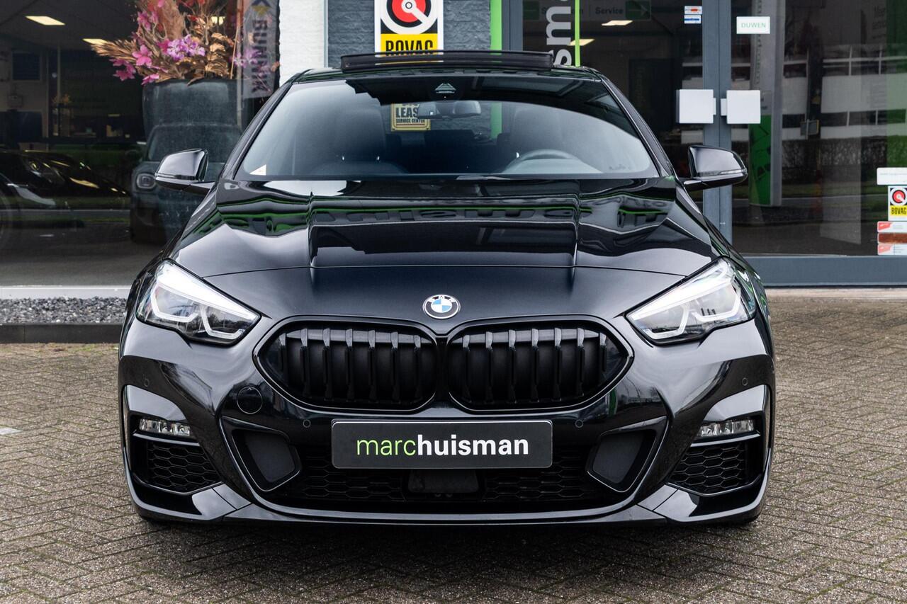 BMW 2-SERIE Gran Coupé 218i M Sport / PANODAK / HARMAN KARDON / NL AUTO