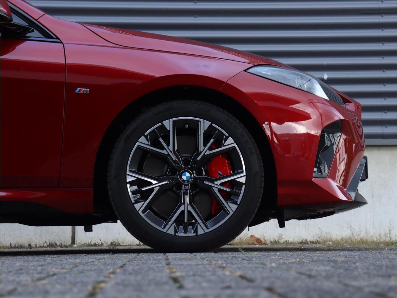 BMW 2-SERIE Gran Coupé 220 | M Sportpakket Pro | Panodak | Harman Kardon | Getint Glas | Premium Pack | Driving Assistant | Comfort Acces | 18'' LMV