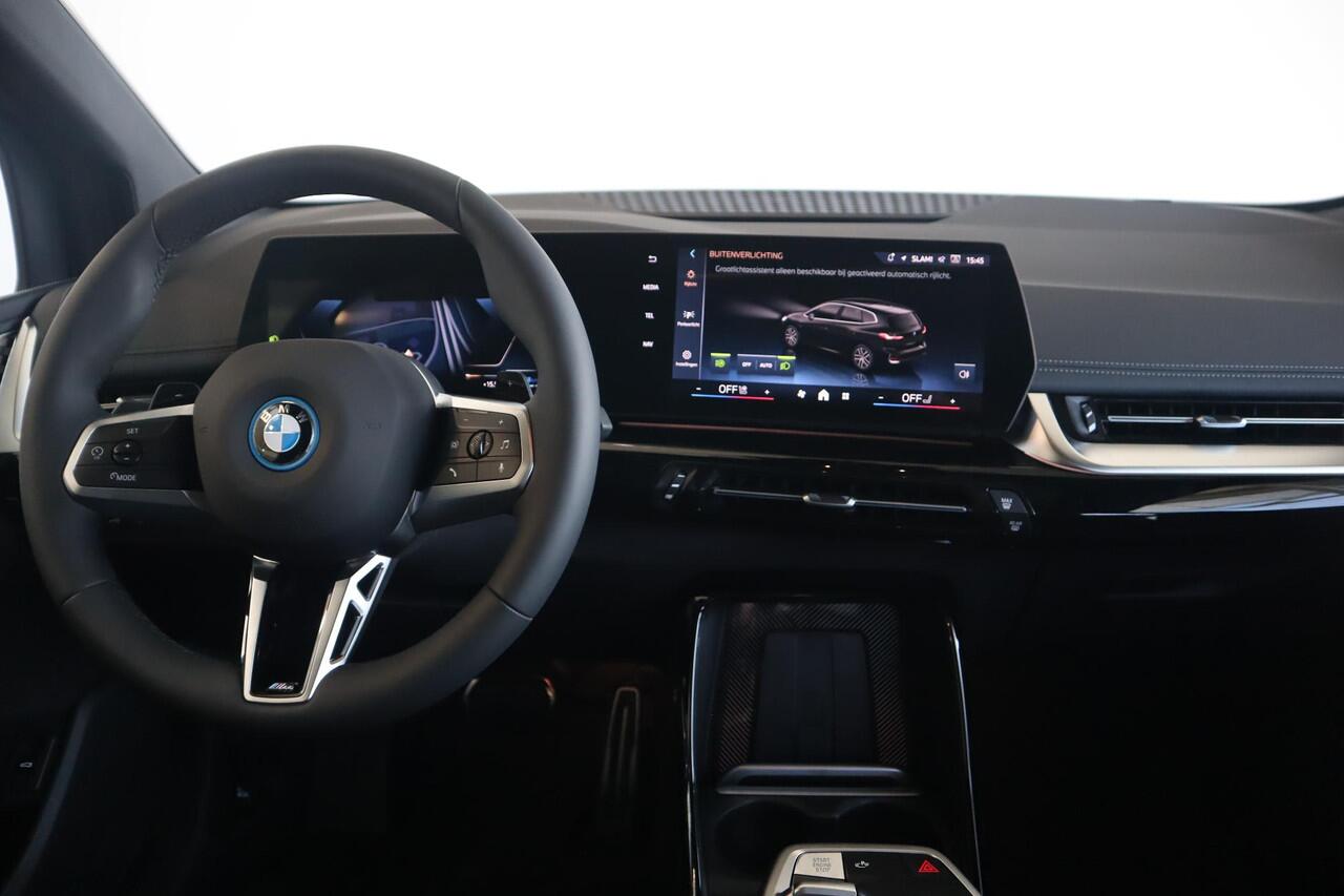 BMW 2-SERIE Active Tourer 225e xDrive M Sportpakket | Premium Pack | Stoelen pakket | Elektr. Trekhaak | Ekris Selection