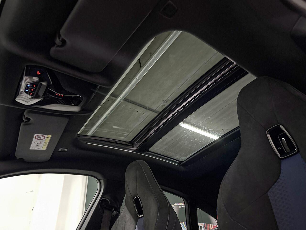 BMW 2-SERIE Gran Coupé 220i l M-Sport | Panoramadak | Harman Kardon | Selections