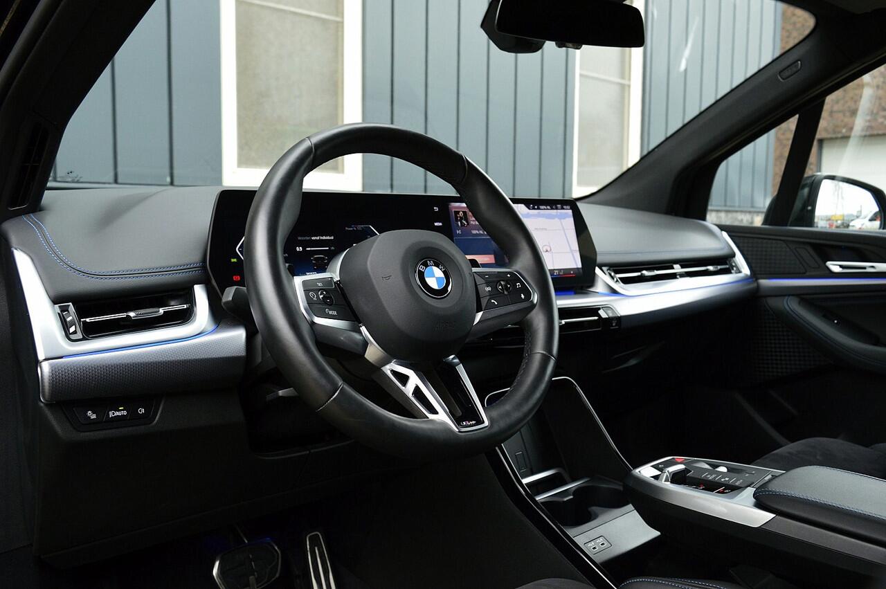 BMW 2-SERIE Active Tourer 218i M-Sport Rijklaarprijs-Garantie Sportinterieur Led Camera Apple carplay