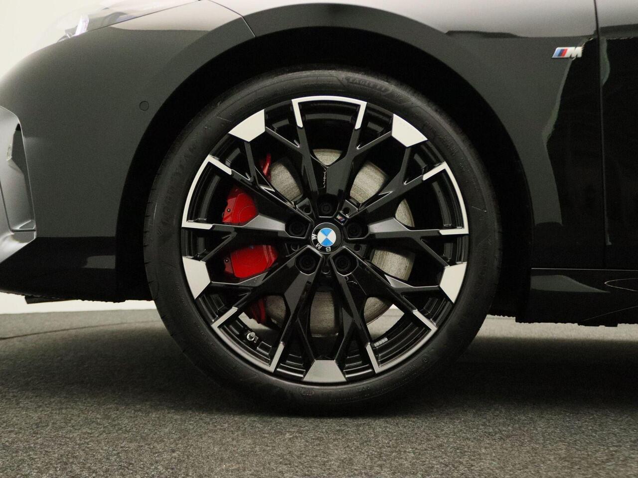 BMW 2-SERIE Gran Coupé M235 xDrive | M Sportpakket Pro | Innovation Pack | Extra Voordeel