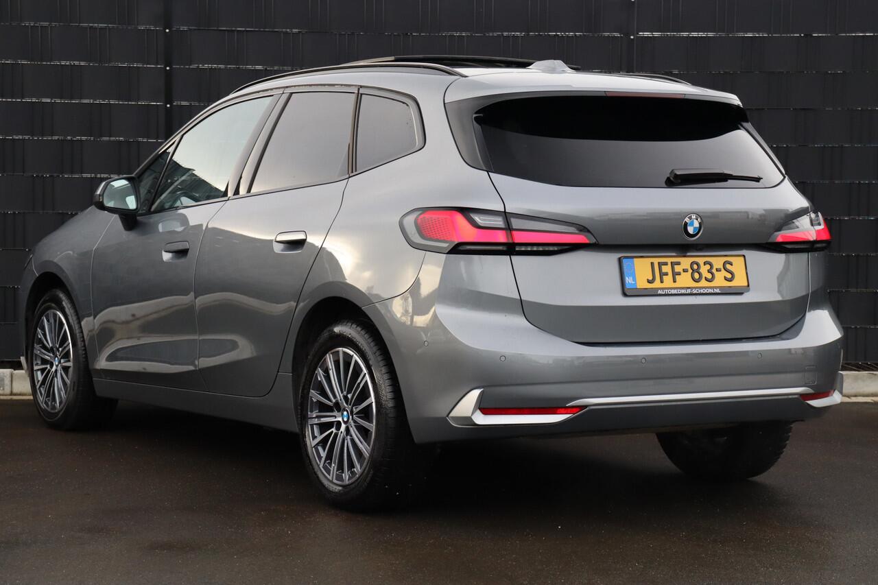 BMW 2-SERIE Active Tourer 218i Automaat | Leder | Panoramadak | Stoel-/Stuurverwarming | Elek. Trekhaak | Navigatie