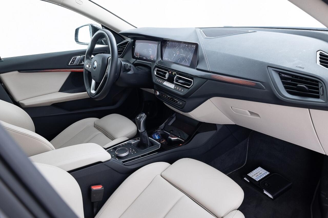 BMW 2-SERIE 218 Gran Coupé i Executive Edition | LEDER | Full LED ? 1e Eigenaar