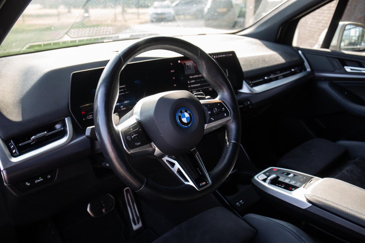 BMW 2-SERIE Active Tourer 225e xDrive M-Sport , Trekhaak, Sportstoelen