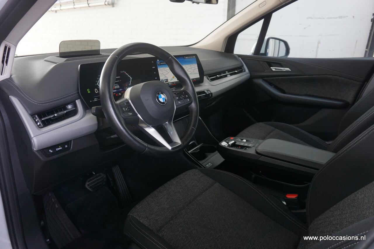 BMW 2-SERIE Active Tourer 218i Steptronic | Curved screen | Head Up | LED | Carplay