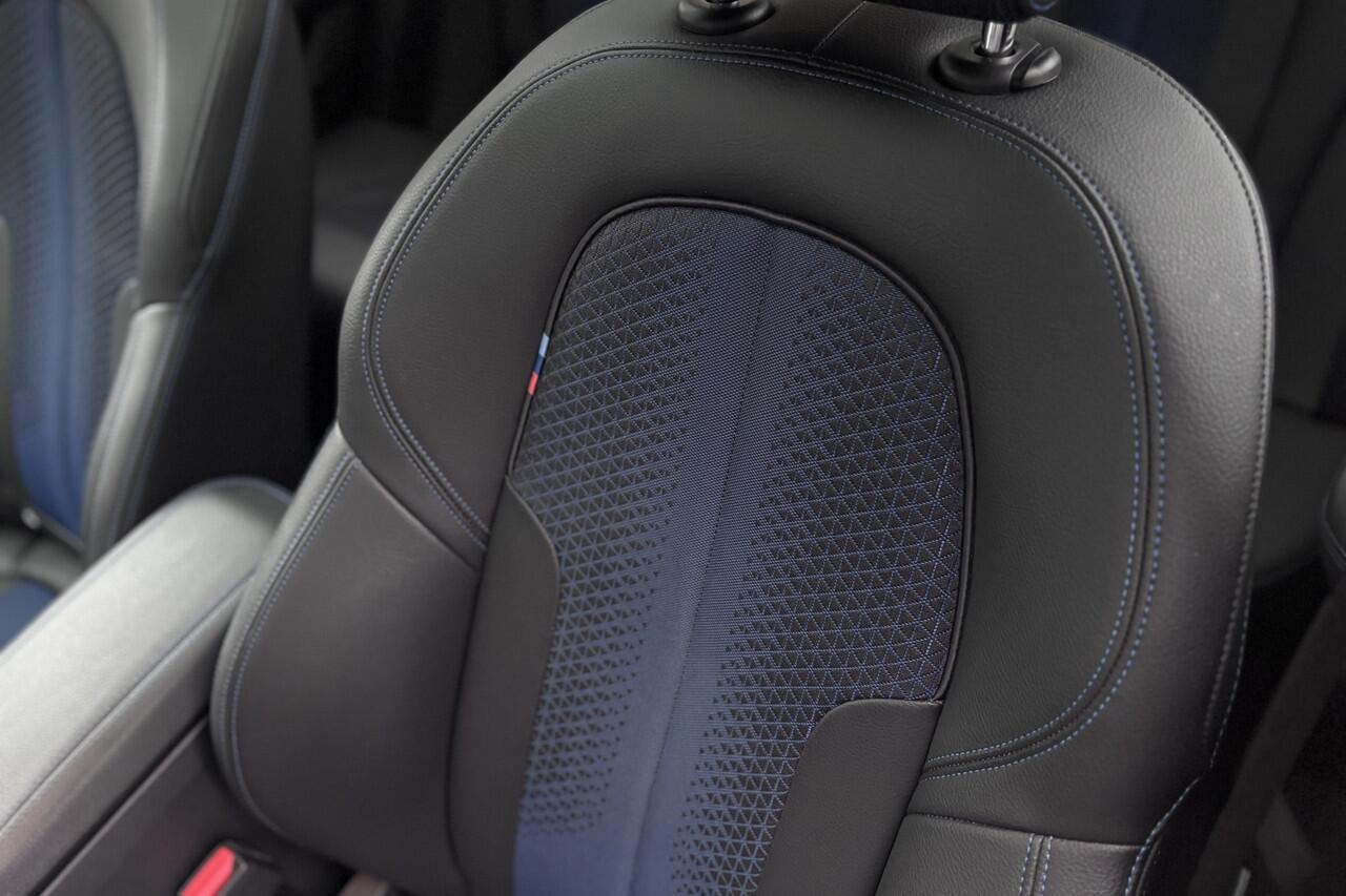 BMW 2-SERIE Gran Coupé 218i M-Sport | Panodak | Stoel + Stuurverwarming | Privacy Glas | 19'Inch | Adaptief LED