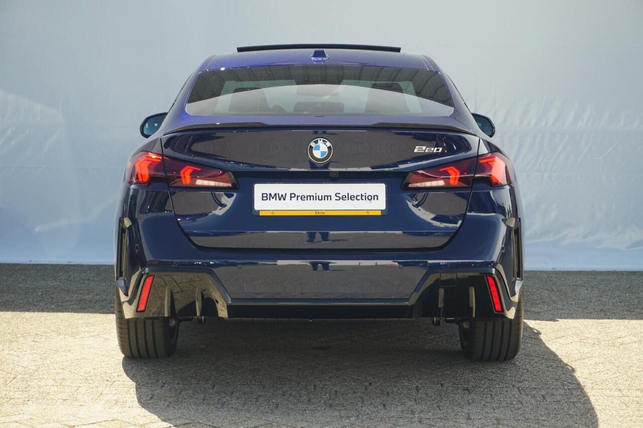 BMW 2-SERIE Gran Coupé 220 M Sportpakket Pro 19'' / Panoramadak / Driving Assistant Professional / Stuurwiel verwarmd | Ekris Selection
