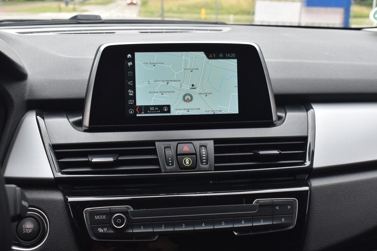 BMW 2-SERIE Active Tourer 225xe iPerformance Executive Navigatie | Stoelverwarming | Camera | 100% Onderhouden | 12 mnd BOVAG garantie Whatsapp 06-53188999