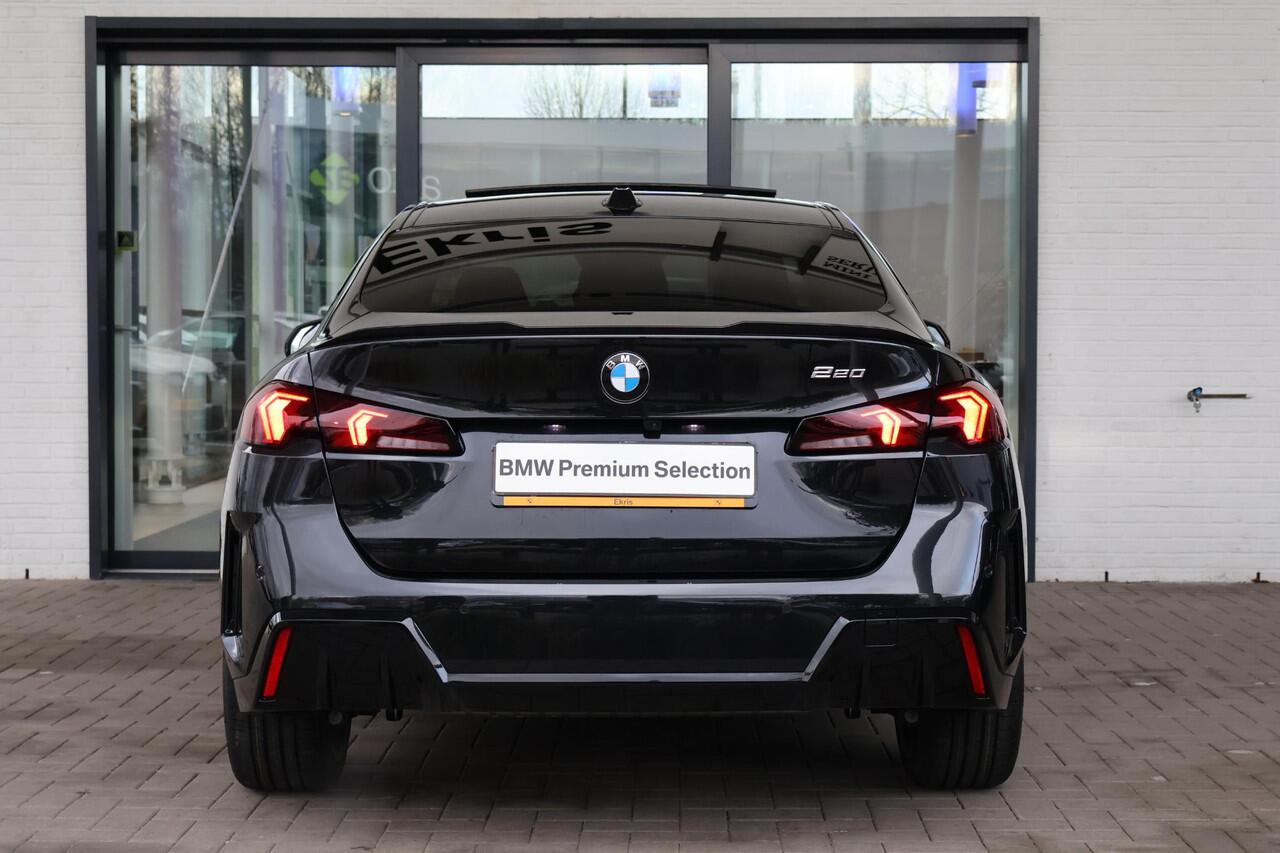 BMW 2-SERIE 220 Gran Coupé | M Sportpakket Pro | Innovation Pack | Panorama Dak