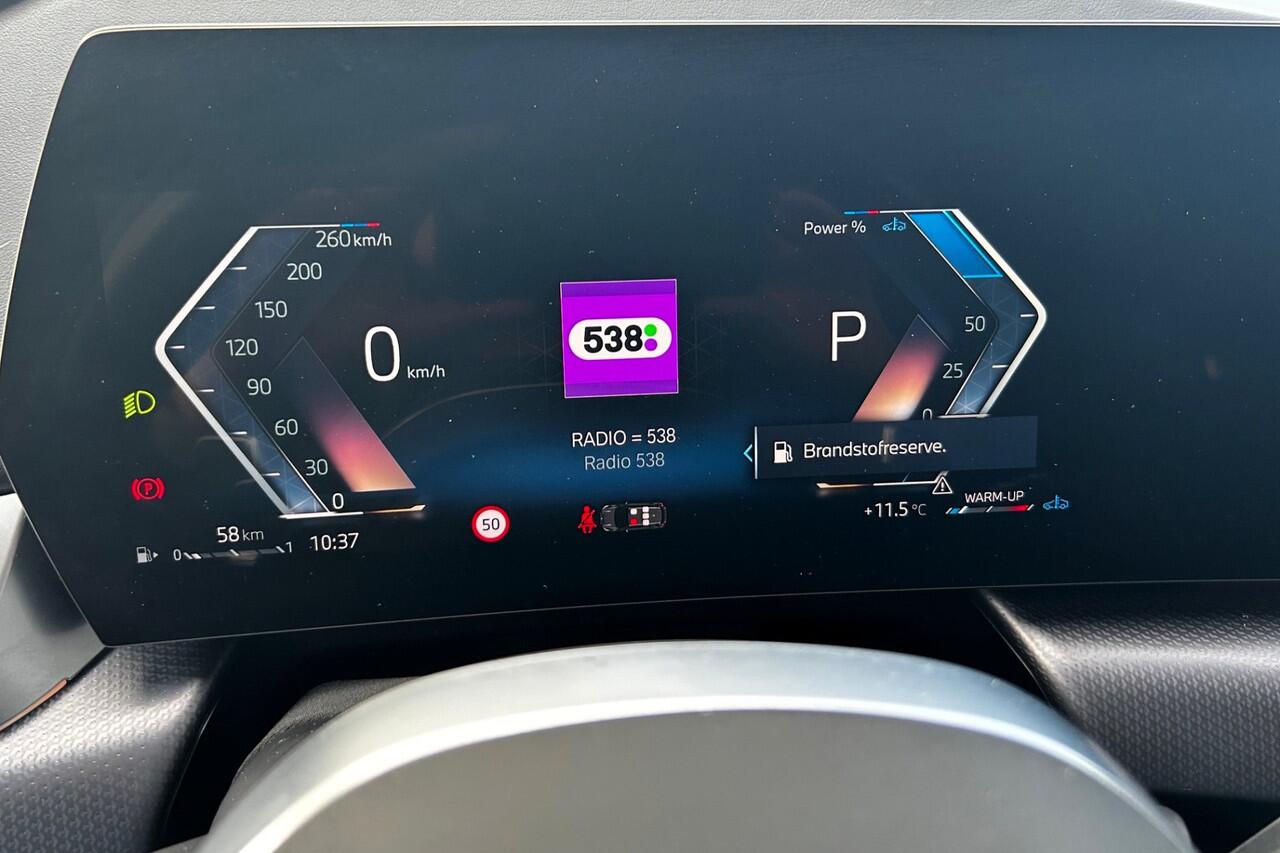 BMW 2-SERIE Active Tourer 218i M-Sport PANO H/K TREKHAAK KEYLESS