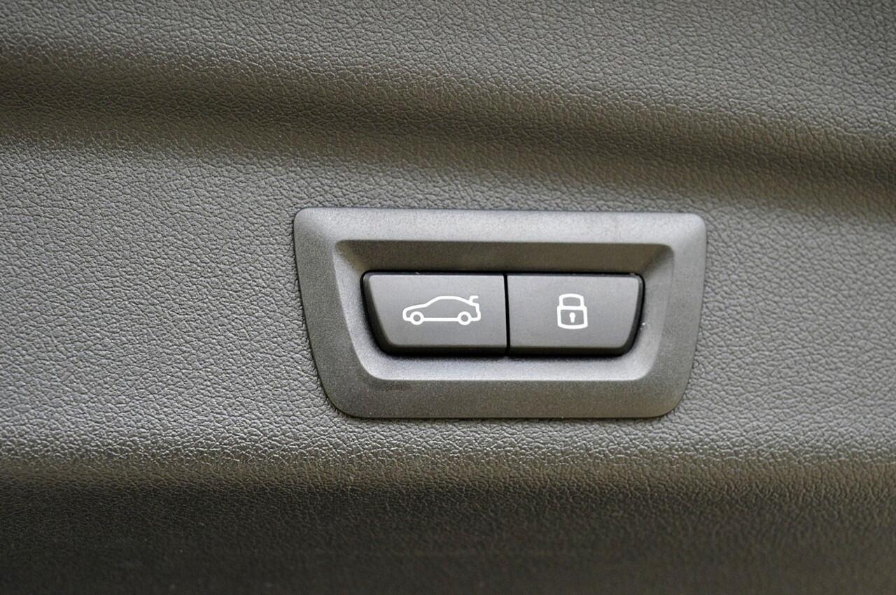 BMW 2-SERIE Active Tourer 218i M-Sport Rijklaarprijs-Garantie Sportinterieur Led Camera Apple carplay