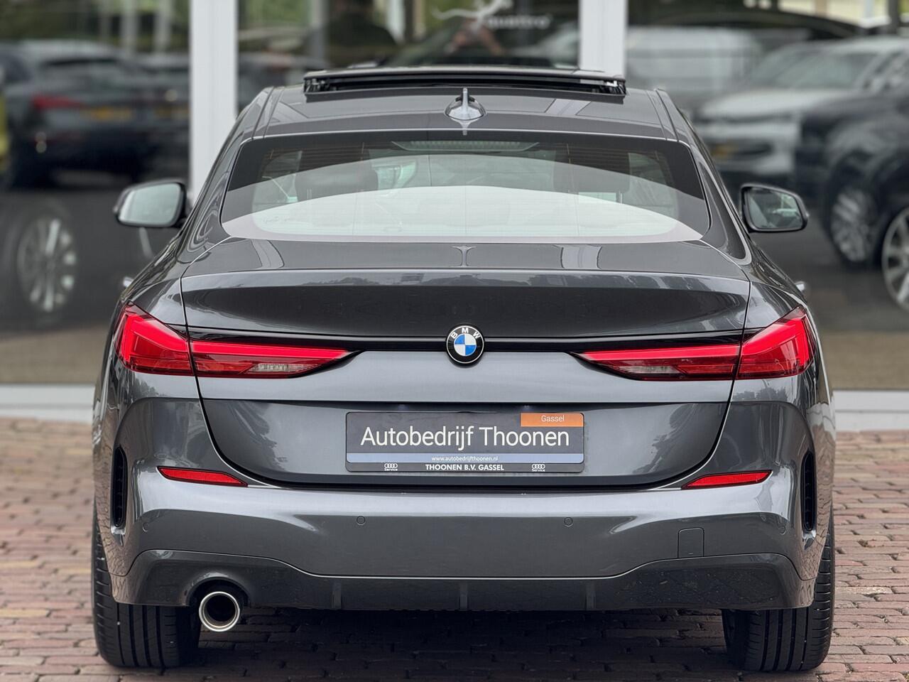 BMW 2-SERIE Gran Coupé 218i High Executive | Pano | Keyless | Leer
