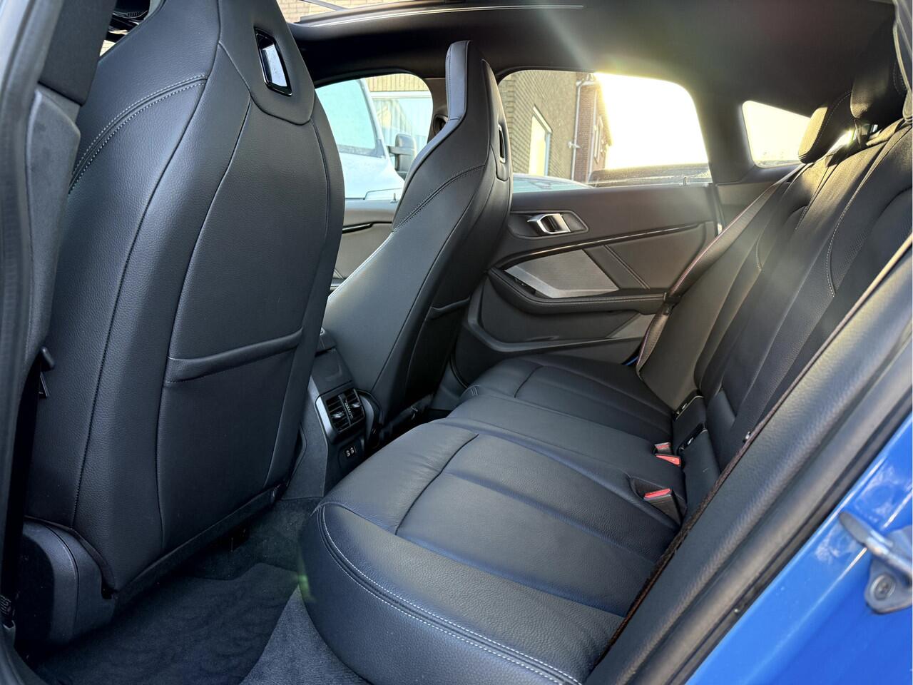 BMW 2-SERIE Gran Coupé 218i High Executive M-Sport Panoramadak, Harman/Kardon