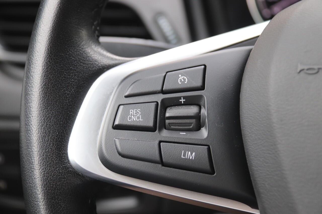 BMW 2-SERIE Active Tourer 218i Executive Edition automaat