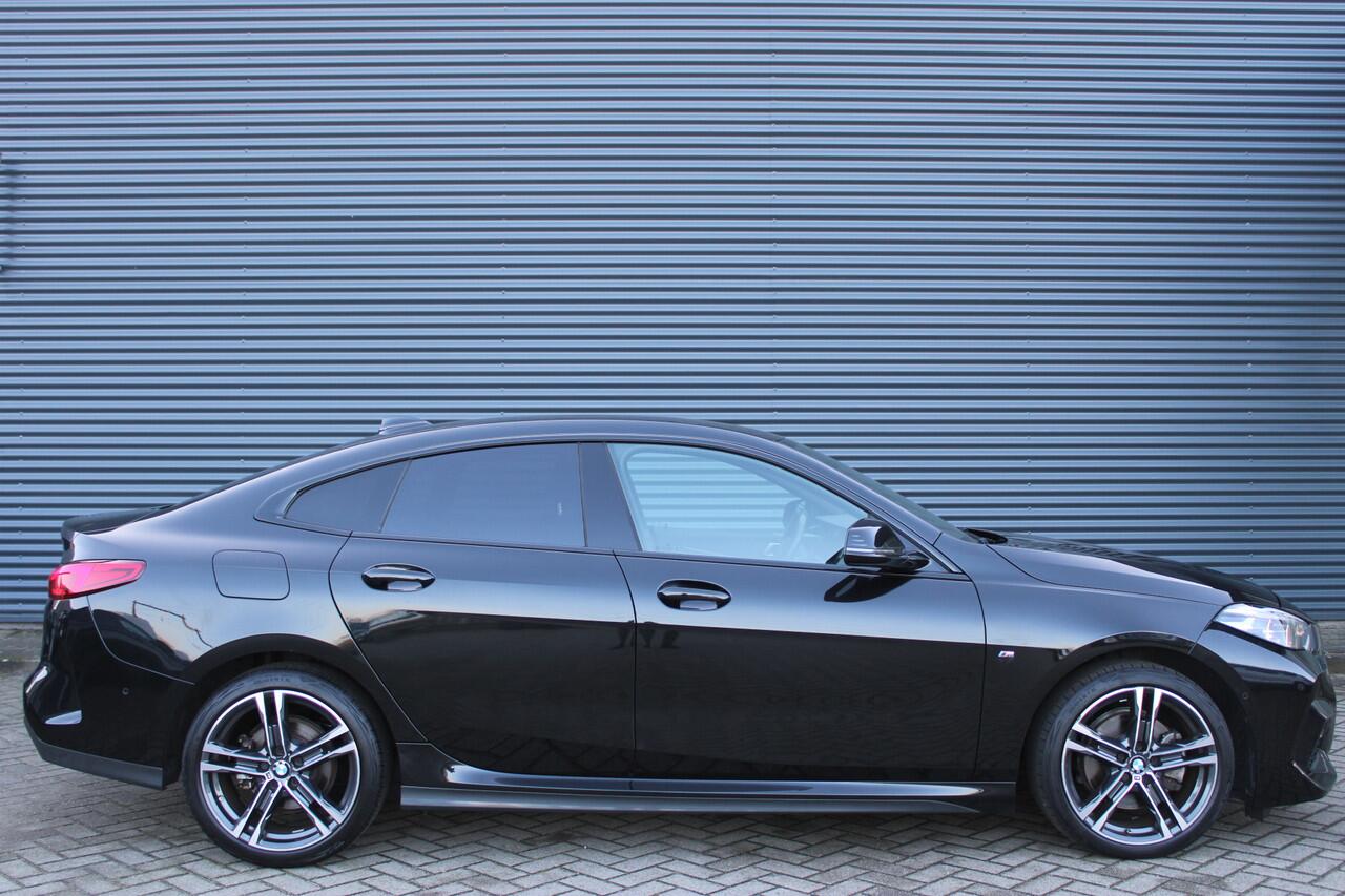 BMW 2-SERIE Gran Coupé 218i M-Sport Alcantara Camera Virtual-Cockpit