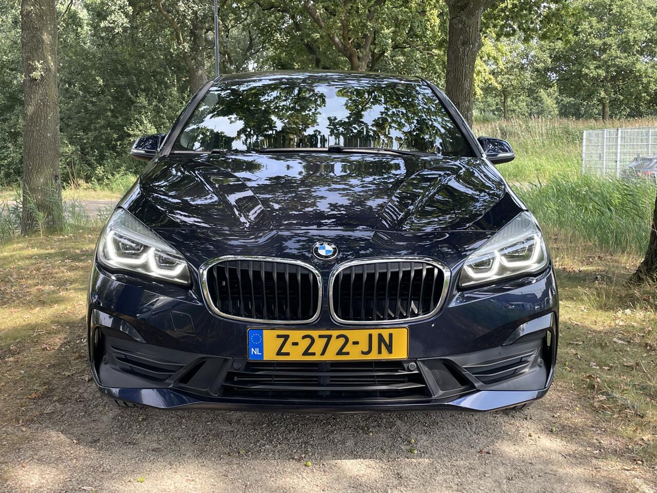 BMW 2-SERIE Active Tourer 225xe iPerformance Executive Leer Stoelverwarming PDC voor en achter info: M.safari 0492588976