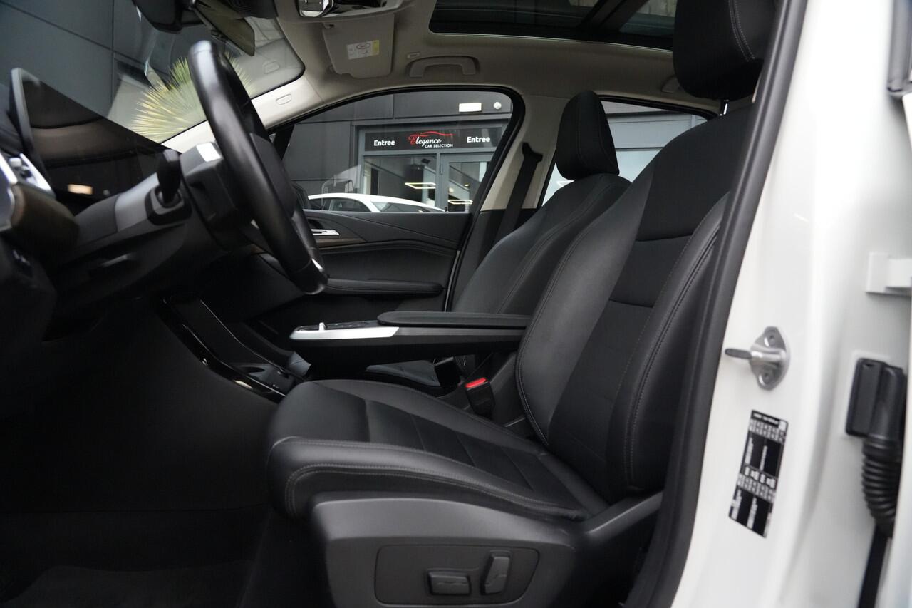 BMW 2-SERIE Active Tourer 218i 136pk Panoramadak/Stoelverwarming/Camera