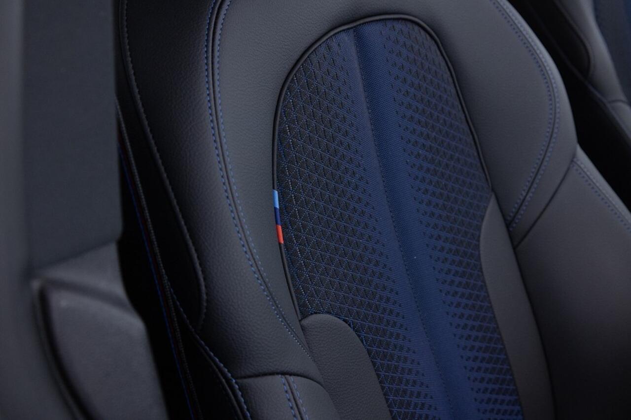 BMW 2-SERIE 218 Gran Coupé M-sport | PANORAMADAK | harman/kardon | Half LEDER