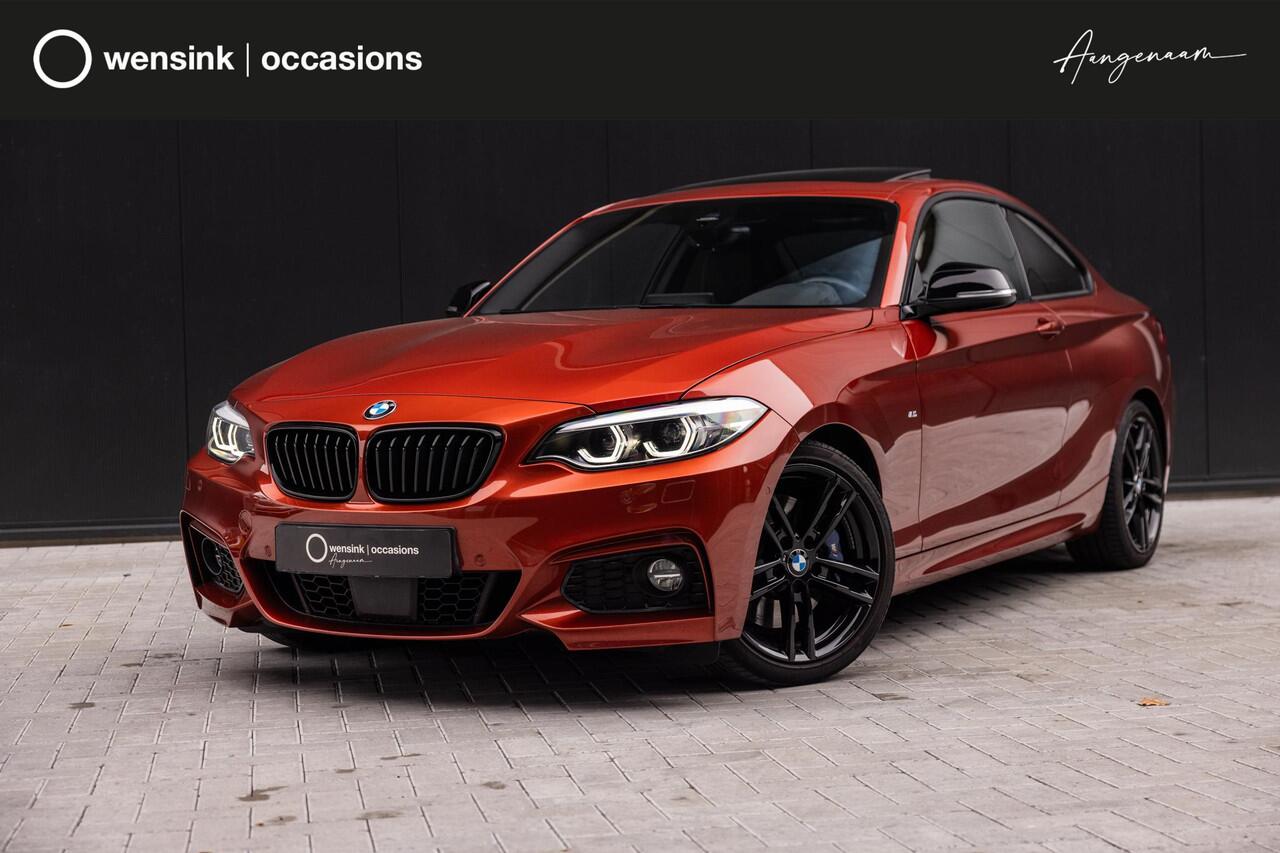 BMW 2-SERIE Coupé 230i High Executive M-Sport | M-Sport| NL Auto | Harman/Kardon | Adaptieve Cruise Control | LED | Rij-hulpsysteem | Sportstoelen | Schuif/Kanteldak | Sportstoelen | DAB | Adaptief Onderstel | Camera | Ele. verstelbare stoelen + Geheugen Links |