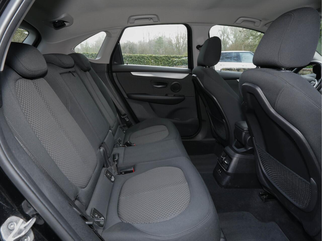 BMW 2-SERIE Active Tourer 218i Business Edition