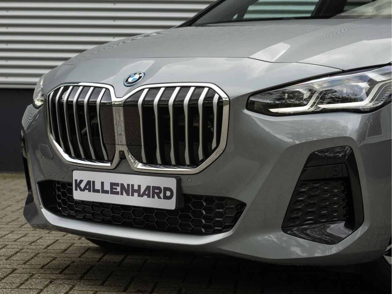 BMW 2-SERIE Active Tourer 225e xDrive M-Sport - Pano - Head-up - Harman Kardon