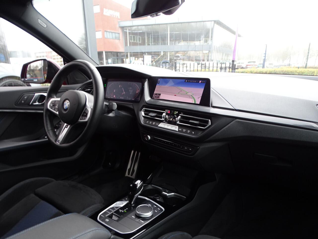 BMW 2-SERIE Gran Coupé 218i High Exe. M Sport kuipstoelen Head-Up Ada.Led Driv.Ass. Active-Cruis HiFi 19"LM Velgen