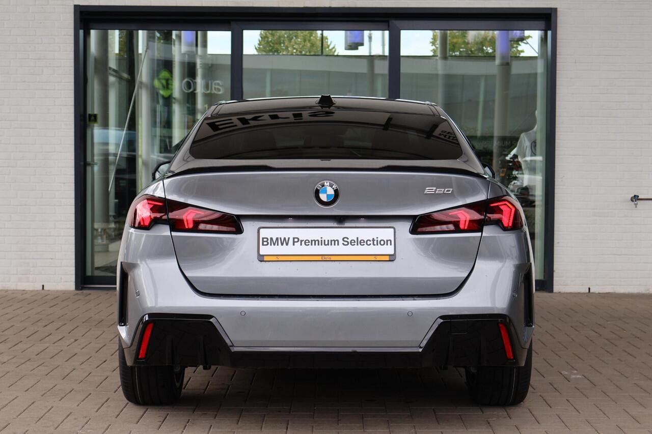 BMW 2-SERIE Gran Coupé 220 M Sport Design Edition | Voorstoelen Verwarmd | Stuurwiel Verwarmd | Achteruitrij Camera