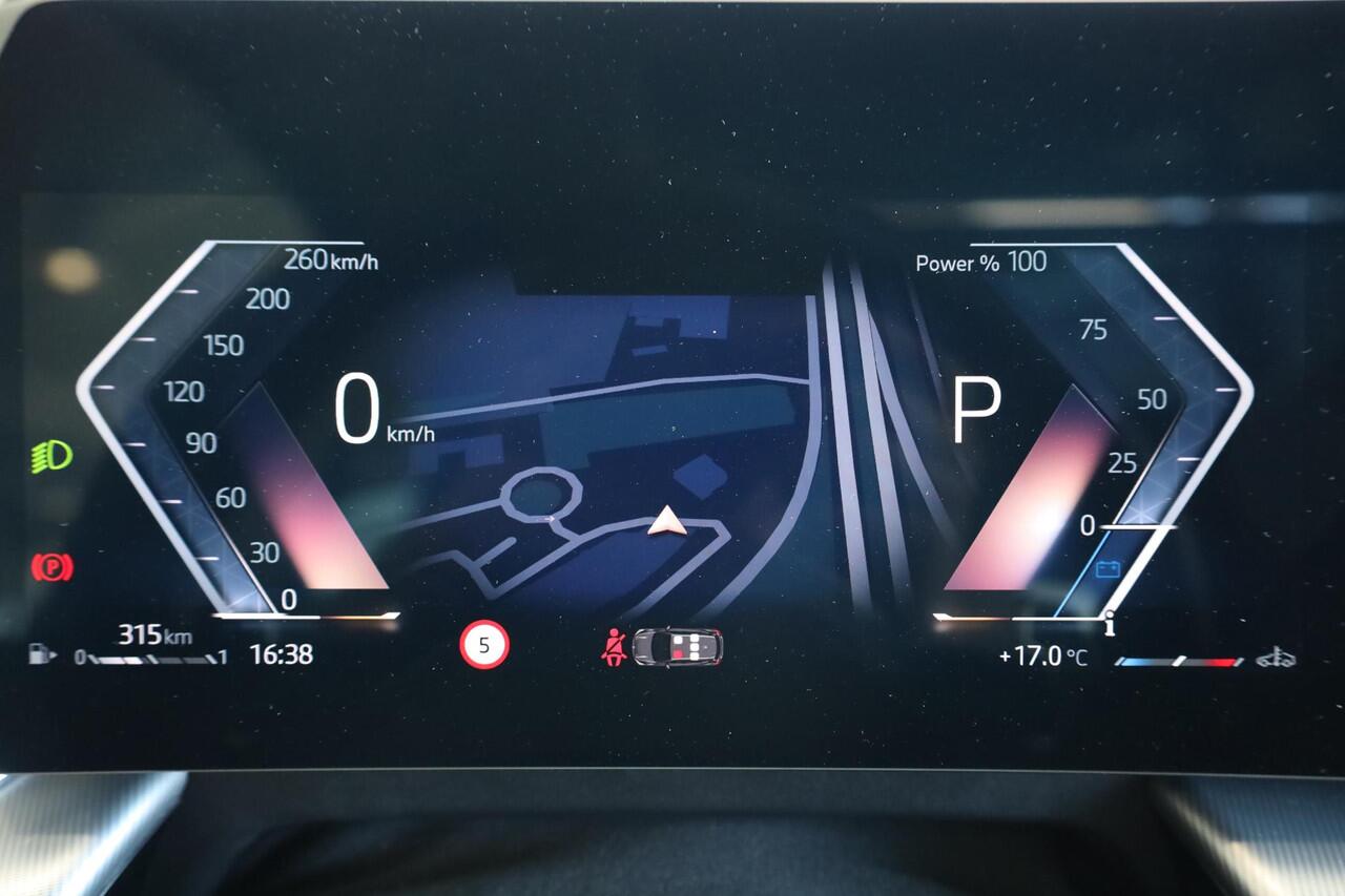 BMW 2-SERIE Active Tourer 218i | Luxury Line | Premium Pack | Travel Pack | Elektr. Trekhaak | Parking Assistant