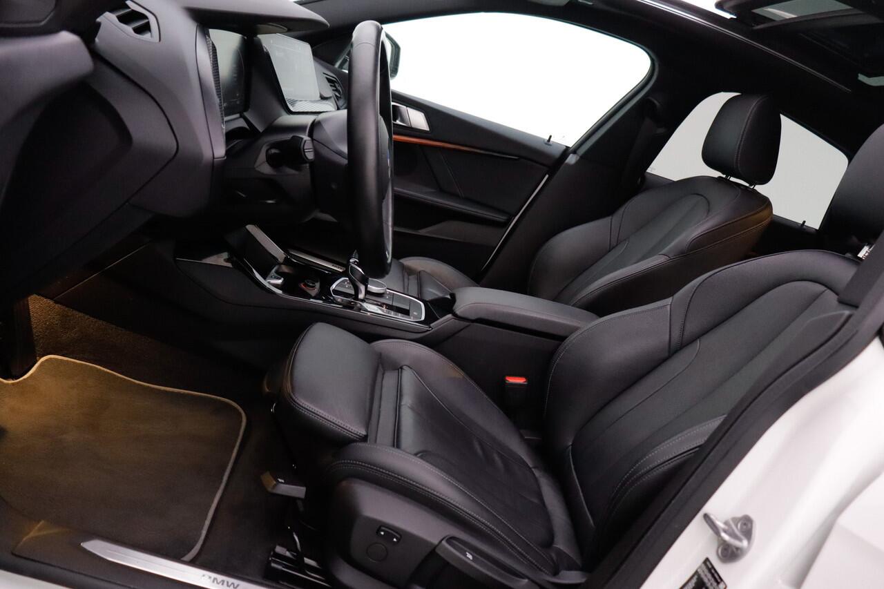 BMW 2-SERIE Gran Coupé 218iA High Executive PANO | LEDER | FULL LED | CAMERA | CARPLAY | HIFI | LMV 17'' | STOELVERW | AFN TREKHAAK