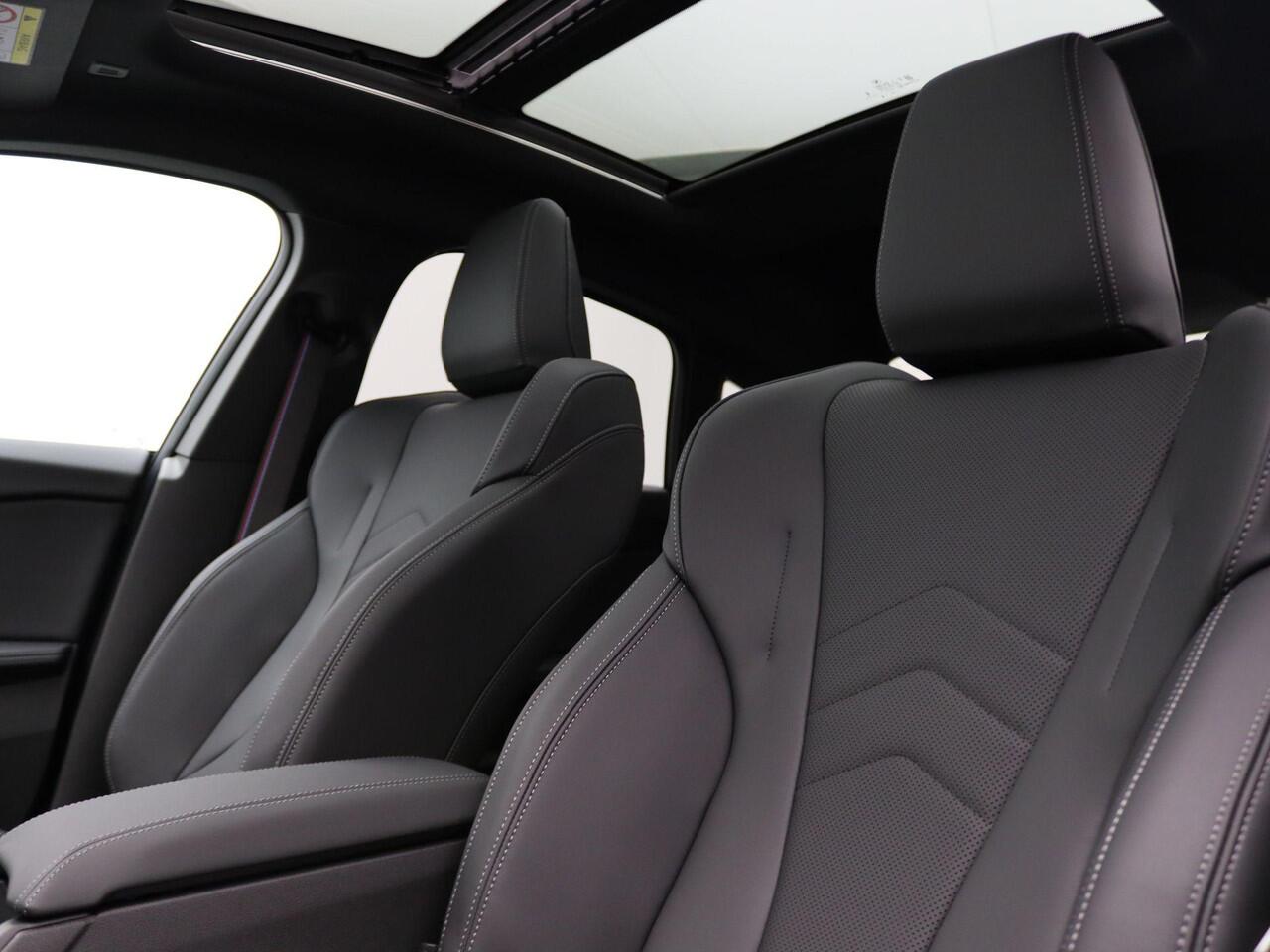 BMW 2-SERIE Gran Coupé 220 M Sportpakket Pro | Premium Pack | Stuurwielrand Verwarmd | Panoramadak | Driving Assistant | Harman Kardon | 18''