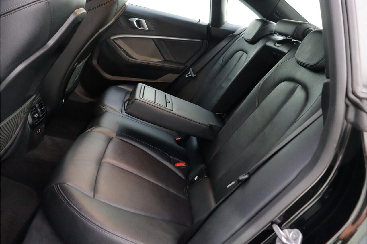 BMW 2-SERIE Gran Coupé 218iA SPORT-LINE DIGIDASH | FULL LED | HARMAN KARDON | LEDER | STOELVERW | CARPLAY | NAVI | LMV 17''