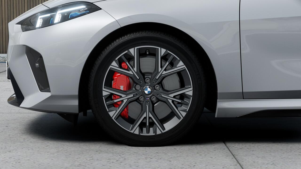 BMW 2-SERIE Gran Coupé 220 M Sport Automaat / Achteruitrijcamera / Sportstoelen / M Adaptief onderstel / Comfort Access / Adaptieve LED / Stoelverwarming