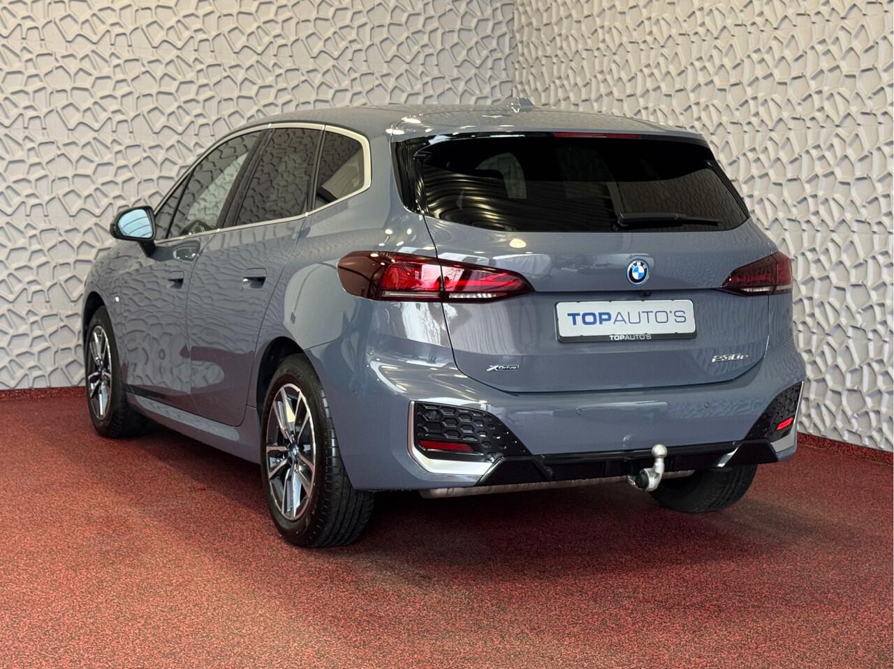 BMW 2-SERIE Active Tourer ? 230E ? 326 PK XDRIVE ELEK.KLEP CAMERA WEGKLAPBARE.TREKHAAK 05/2024 AWD 4X4 4WD M-Sportpakket PHEV ?Top Auto's Wijchen? 170 Nieuwe en bijna nieuwe Auto's met : Benzine / PHEV / Plug in hybrid / Hybrid / Mild hybrid / HEV /
