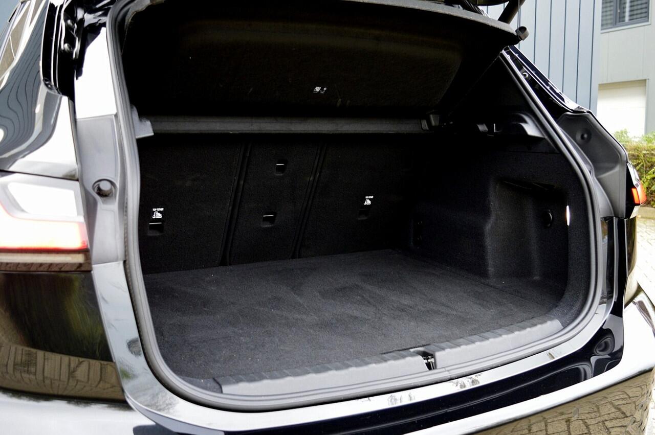 BMW 2-SERIE Active Tourer 218i M-Sport Rijklaarprijs-Garantie Sportinterieur Led Camera Apple carplay