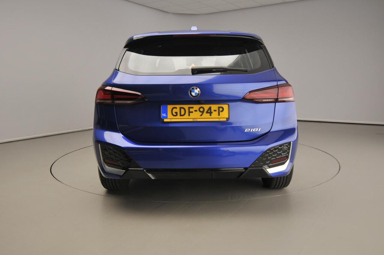 BMW 2-SERIE Active Tourer 218i | M-Sportpakket | LED | Navigatie | Sportstoelen | Chrome line | Clima | DAB | Alu 17 inch
