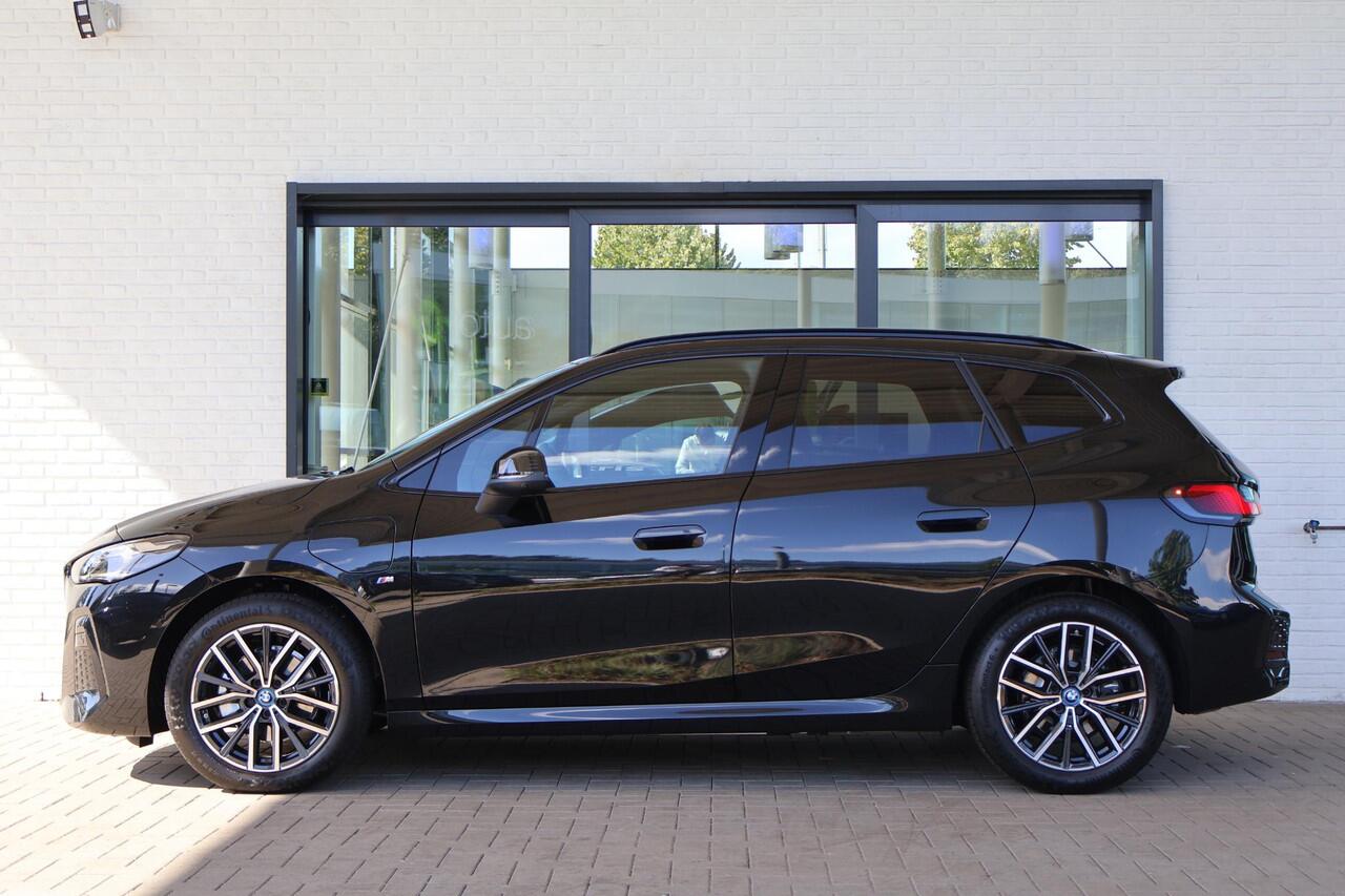BMW 2-SERIE Active Tourer 225e xDrive | M Sportpakket | Stoelen Elektrisch Verstelbaar met Massage | Stuur- en stoelverwarming | Head-Up Display | Harman Kardon | Camera
