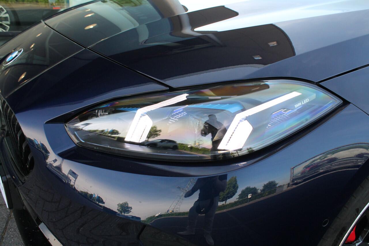 BMW 2-SERIE Gran Coupé 220 High Executive M Sport Automaat / Panoramadak / Sportstoelen / Adaptieve LED / M Adaptief onderstel / Comfort Access / Parking Assistant Plus