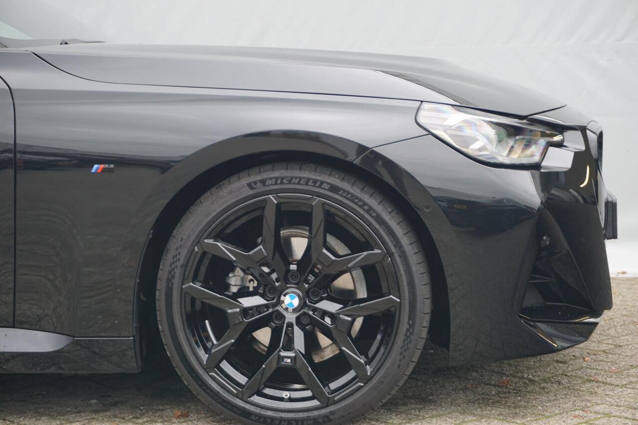 BMW 2-SERIE Coupé 218i M Sportpakket 19'' / Harman Kardon / Stuur-stoel verwarming / Trekhaak