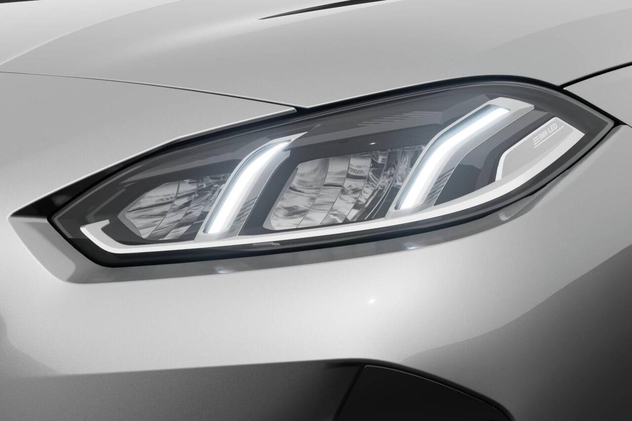 BMW 2-SERIE Gran Coupé 220 M Sport Design Edition | Glazen panoramadak | Driving Assistant