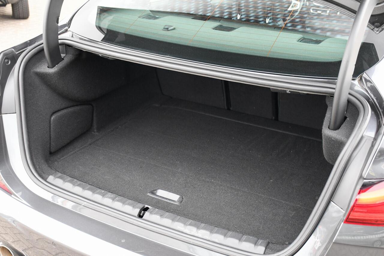 BMW 2-SERIE Gran Coupé 218i HighExecutive M-SPORT/ HEAD UP DISPLAY/ LEDER