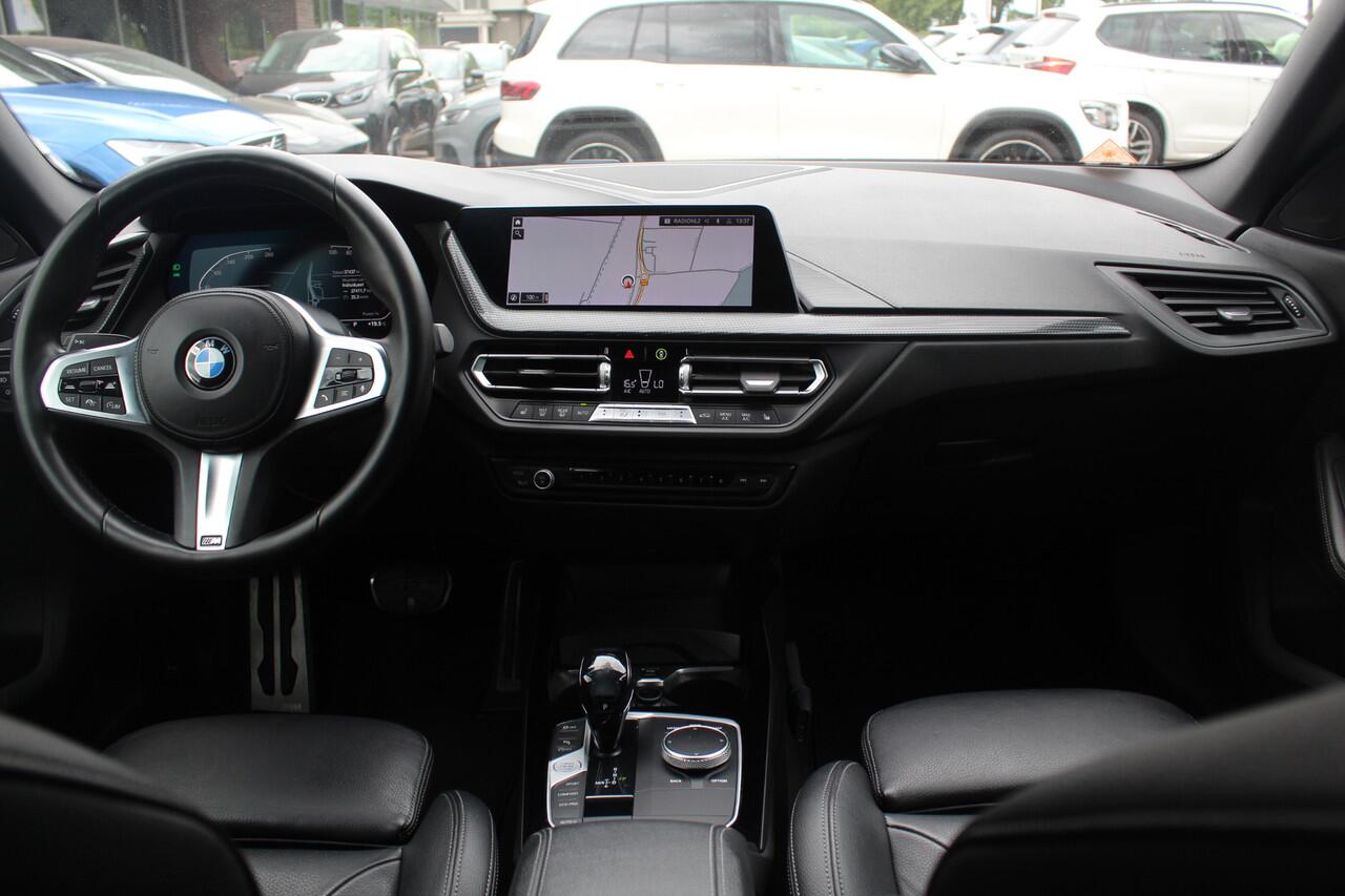 BMW 2-SERIE Gran Coupé 218i High Exe. Ed. M Sport 37.437 km! / Camera / Leder / Navigatie / 18'' / ACC / DAB / Virtual Cockpit / Stoelverwarming / Cruise Control