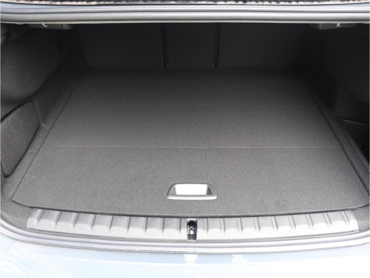 BMW 2-SERIE Gran Coupé 220 | M Sportpakket Pro | Panodak | Driving Assistant Plus | Harman Kardon | Parking Assistant Plus | Head-Up | 19'' LMV