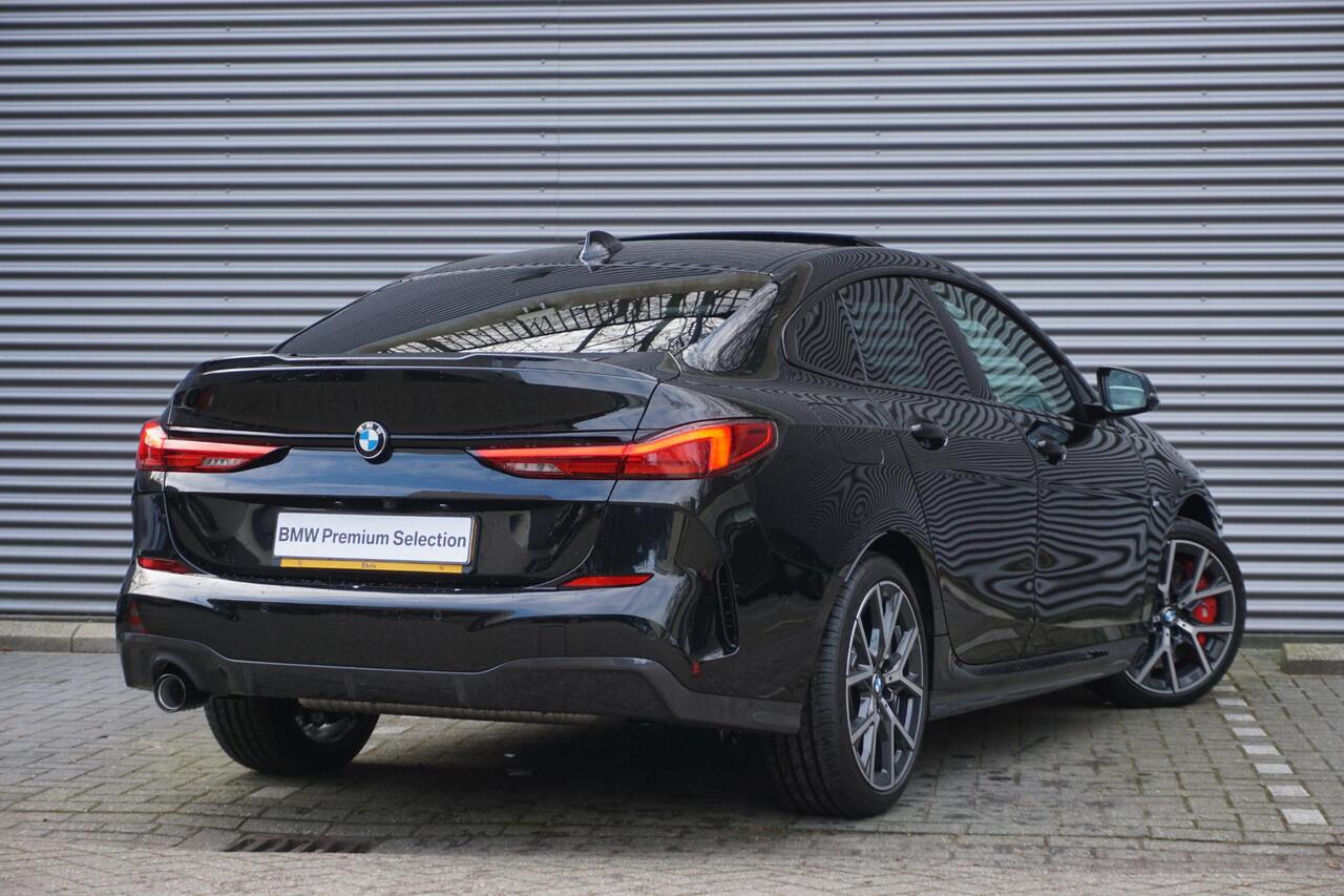 BMW 2-SERIE Gran Coupé 218i M Sportpakket Pro | Premium Pack | Comfort Pack | Travel Pack | Glazen panoramadak