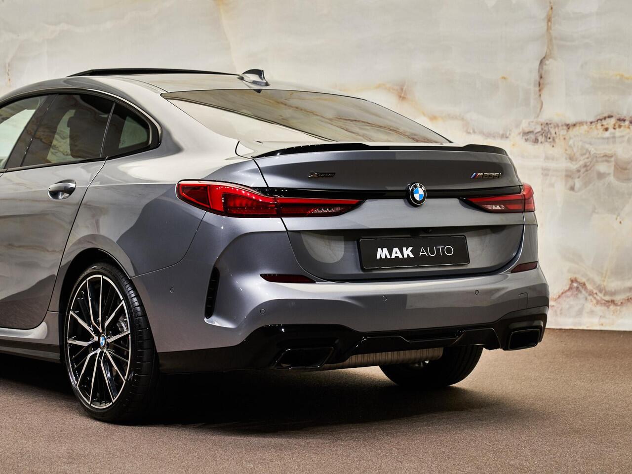 BMW 2-SERIE Gran Coupé M235i xDrive, M Performance, pano, 19", LED-kopl., memory, privacy