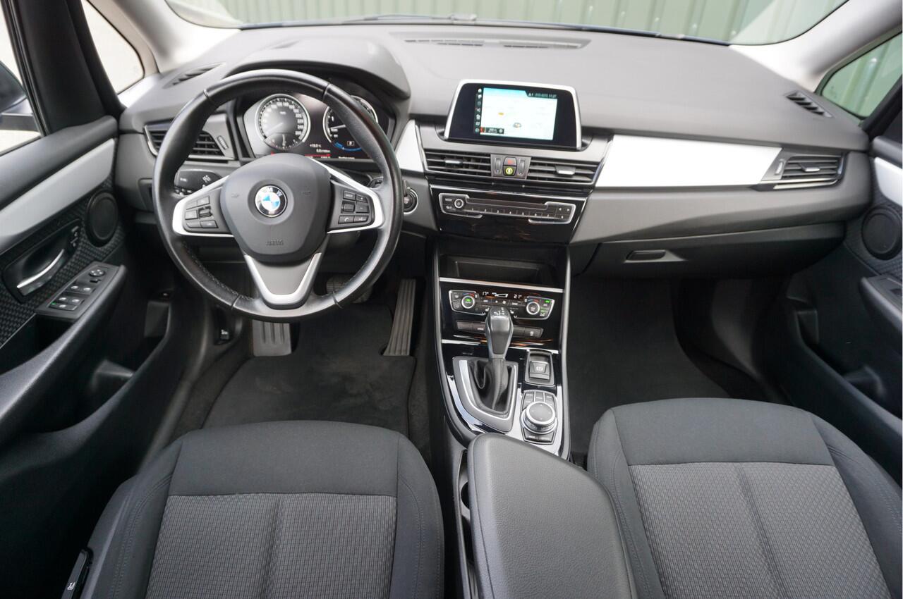 BMW 2-SERIE Active Tourer 225xe iPerformance PHEV - Plugin Hybrid + Navi/ Trekhaak/ Cruise/ Garantie!